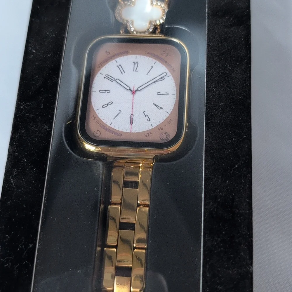 BCBG Gold Tone Clover Apple Watch Band Adjustable 38/40/41 MM